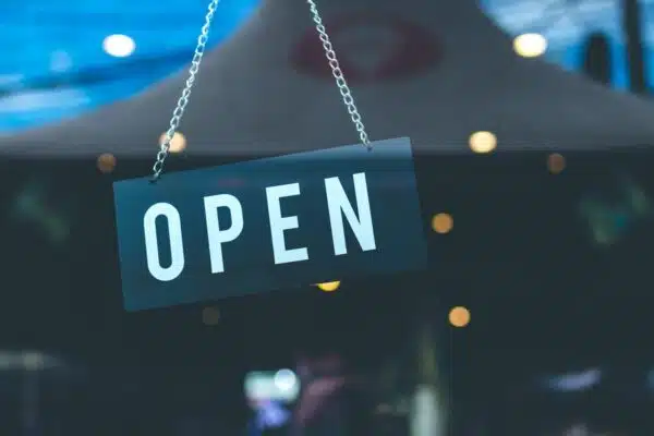 Les étapes incontournables pour créer son entreprise : démarches juridiques et conseils pratiques