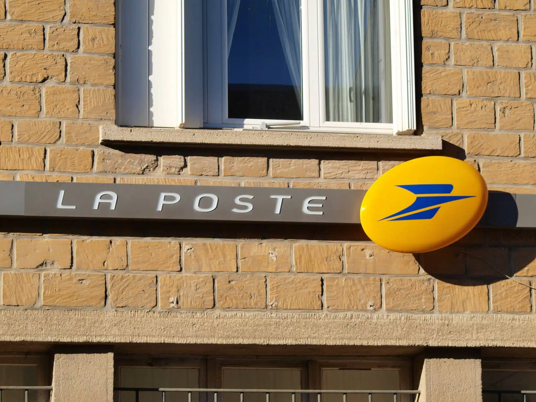 Les avantages et inconvénients de l’utilisation de Laposte